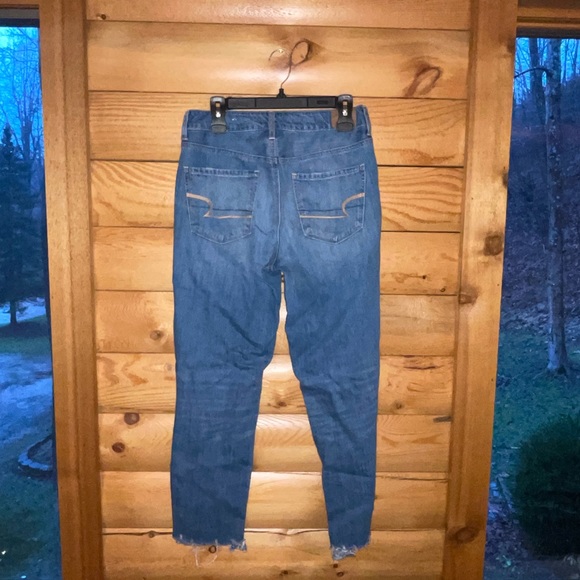 American Eagle tomboy destructed jeans - Picture 2 of 2